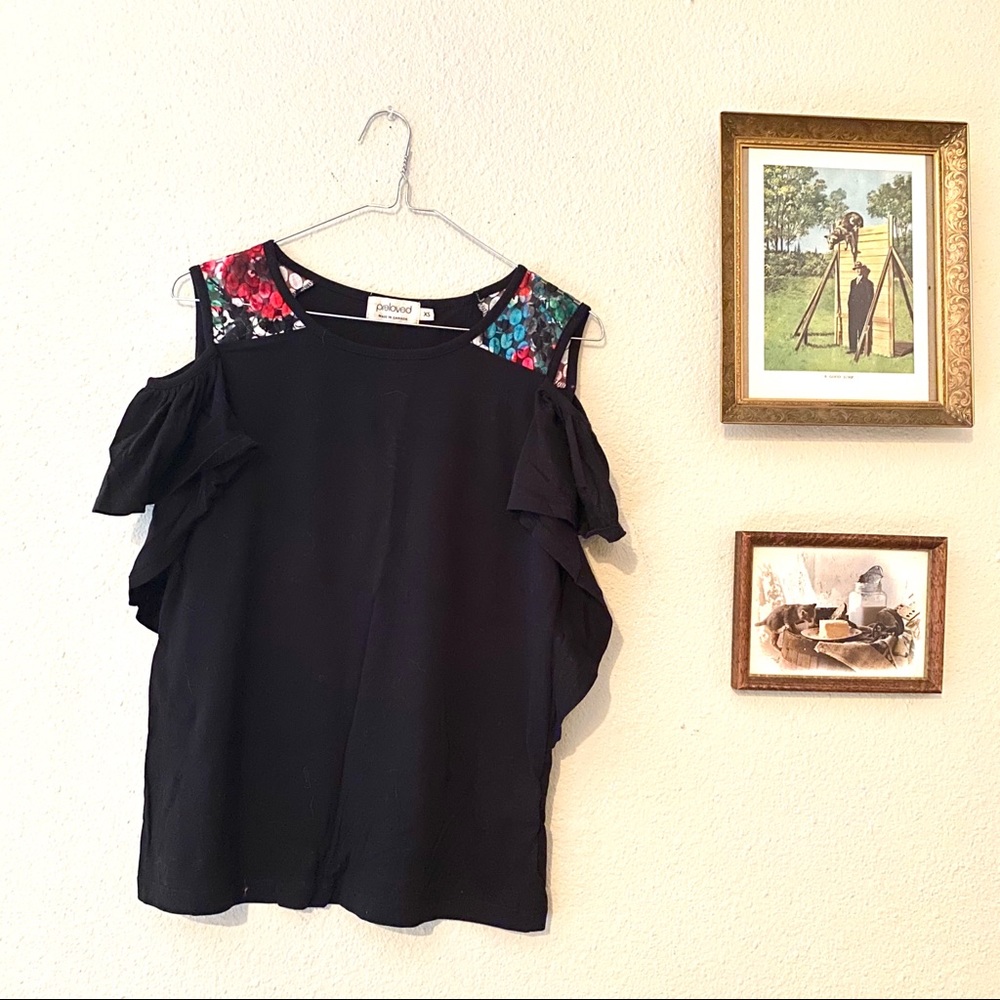 cold-shoulder Preloved tee
